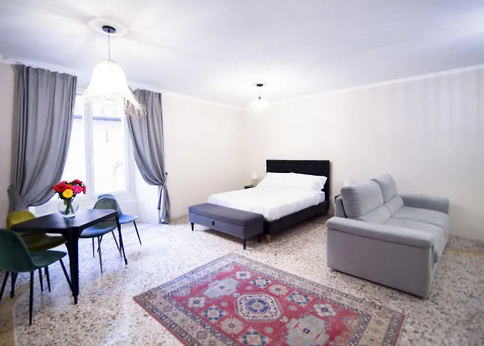 La Piazzetta & 4*