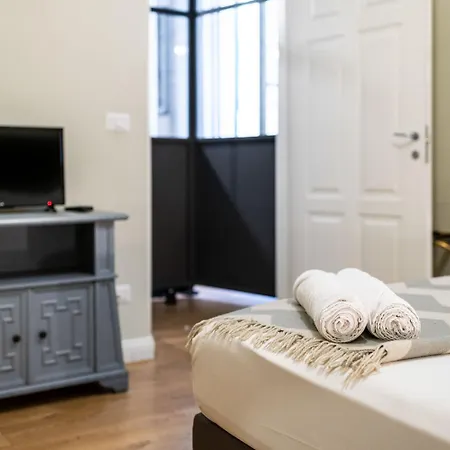 Guest house La Piazzetta &