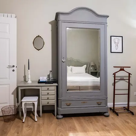 Guest house La Piazzetta & 4*