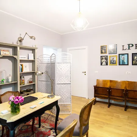 La Piazzetta & Genoa