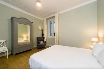 La Piazzetta & Genova