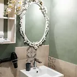 La Piazzetta & 4*