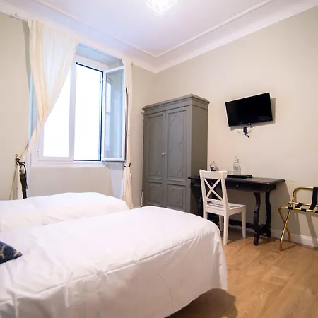 La Piazzetta & 4*